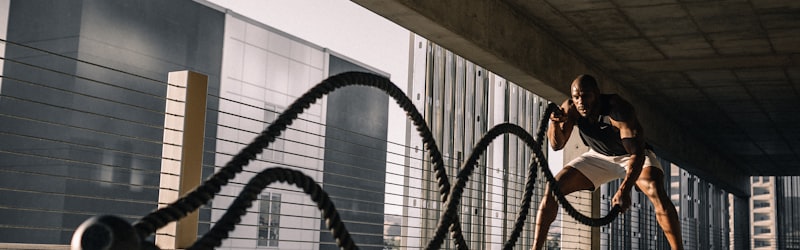 世界杯赛场球迷热烈欢呼助威场景