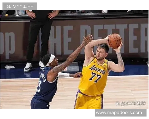 不远不进啊!东契奇加长超远三分出手命中 此前4中0