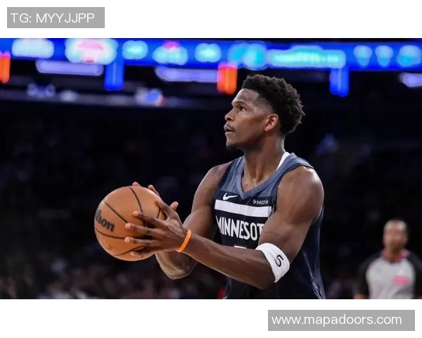 爱德华兹vs怀特首节对决 森林狼21-23暂落后公牛